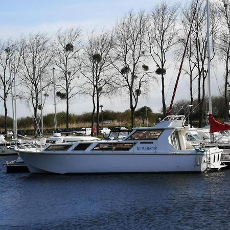 Exceptionnel Bateau Maison Reine Mathilde Ouistreham Bagian luar foto